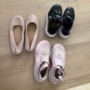 Bundle of 3 pair of shoes size 4